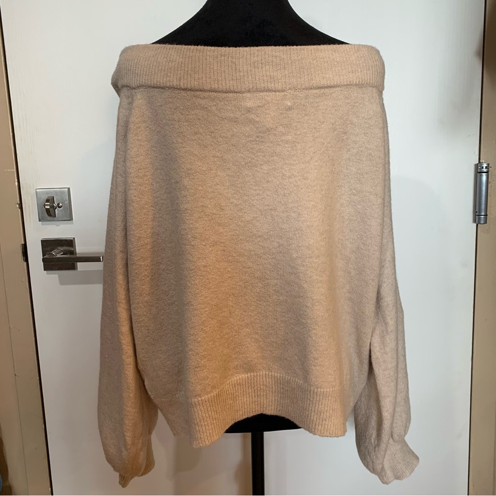 Treasure & Bond NWT XL Off-Shoulder Creme Long Sleeve Pullover Sweater